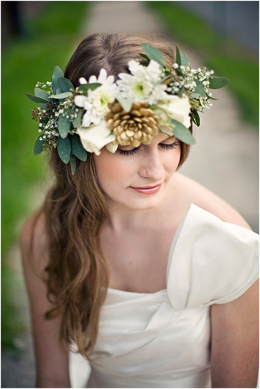 Mint Gold Sparkly Wedding Inspiration Savannah Athens Atlanta Photographer Succulent Crown