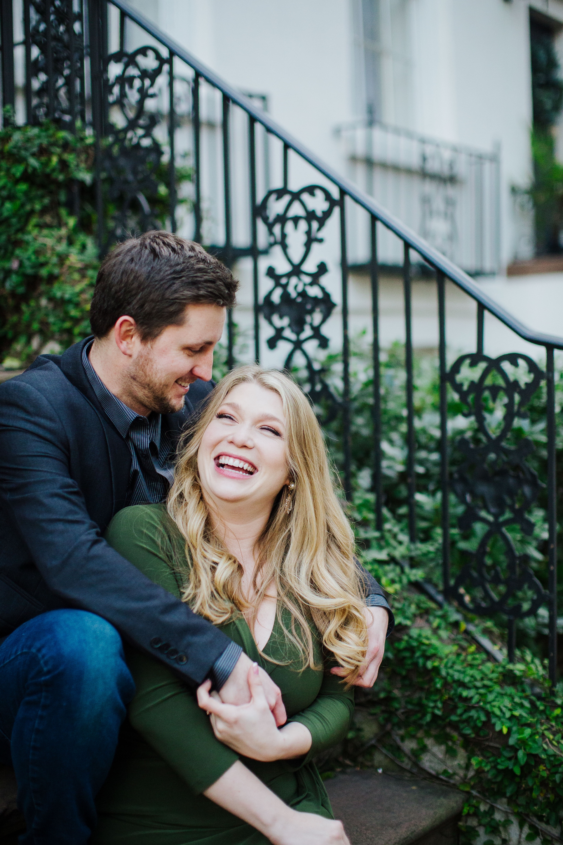 Lifestyle Engagement Shoot in Downtown Savannah, Georgia – Izzy Hudgins Photography