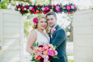 Bright and colorful spring wedding in Savannah by Izzy Hudgins Photography