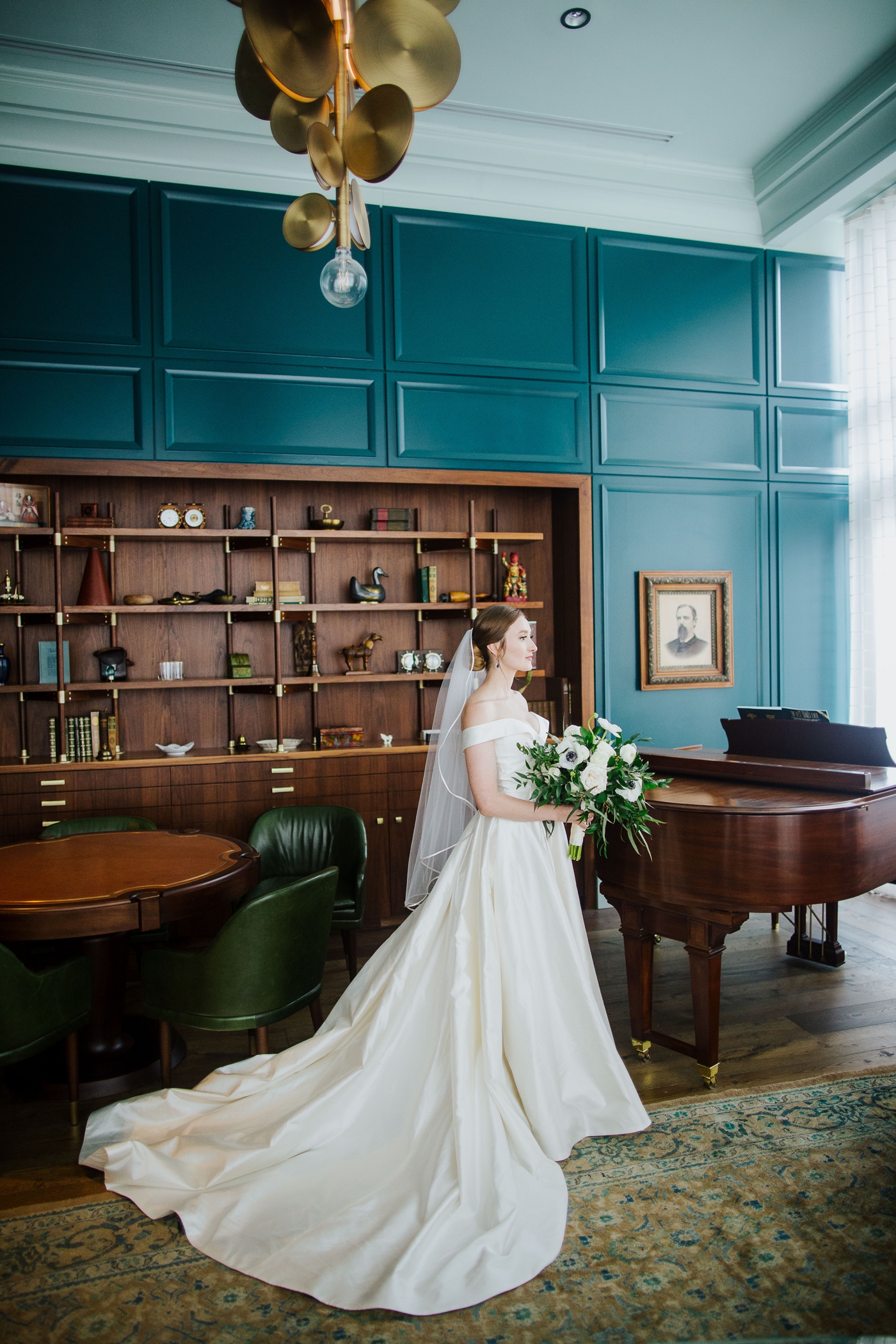 Editorial bride and groom portraits in Historic Savannah 