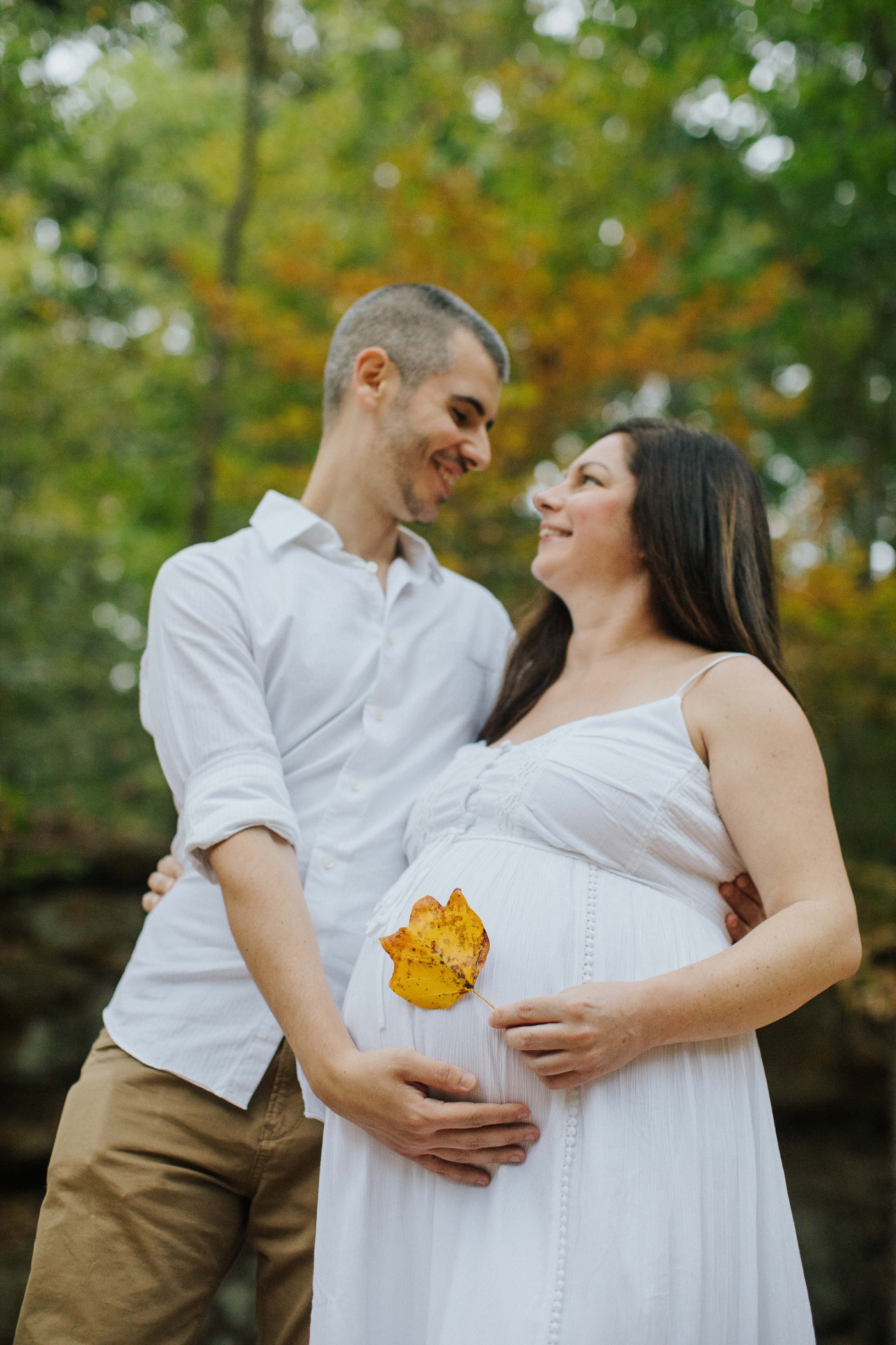 Alison & Tim’s Fall Maternity Session in Athens, Georgia at Ben Burton Park | Izzy and Co.