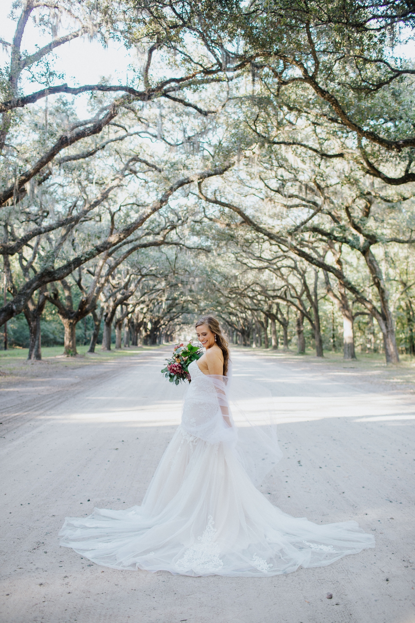 Ashley’s bridal portraits at Wormsloe | Izzy and Co.