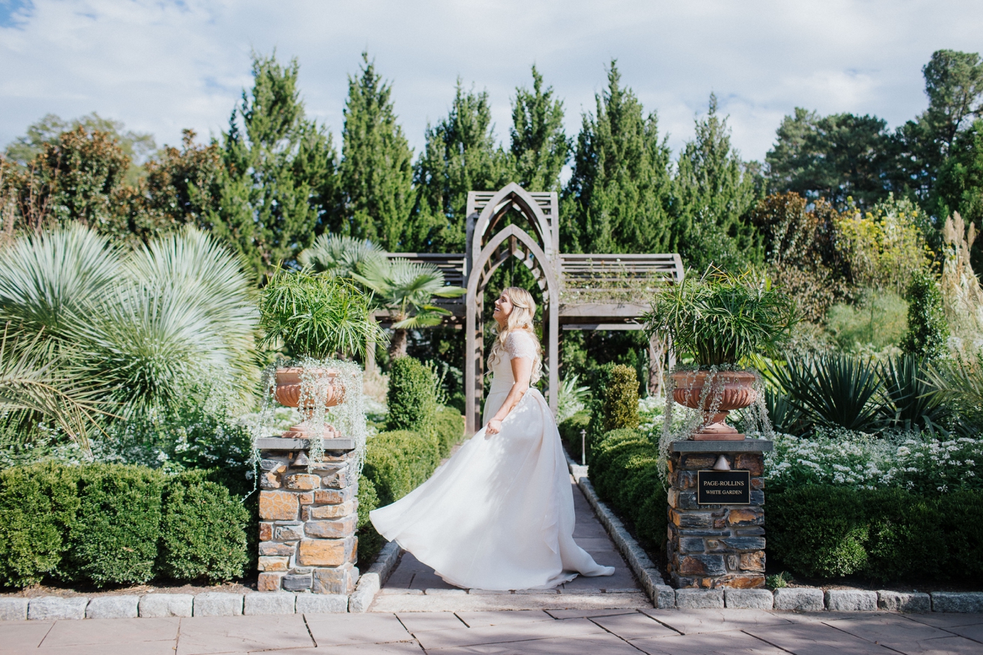Garden wedding ceremony with Military inspiration | Izzy and Co.