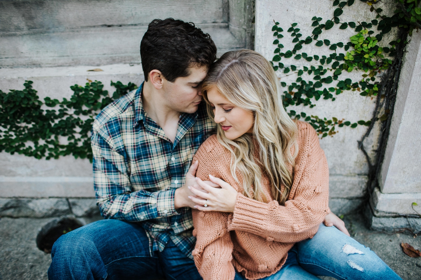 Macy & Matthew’s engagement session in Downtown Savannah | Izzy and Co.