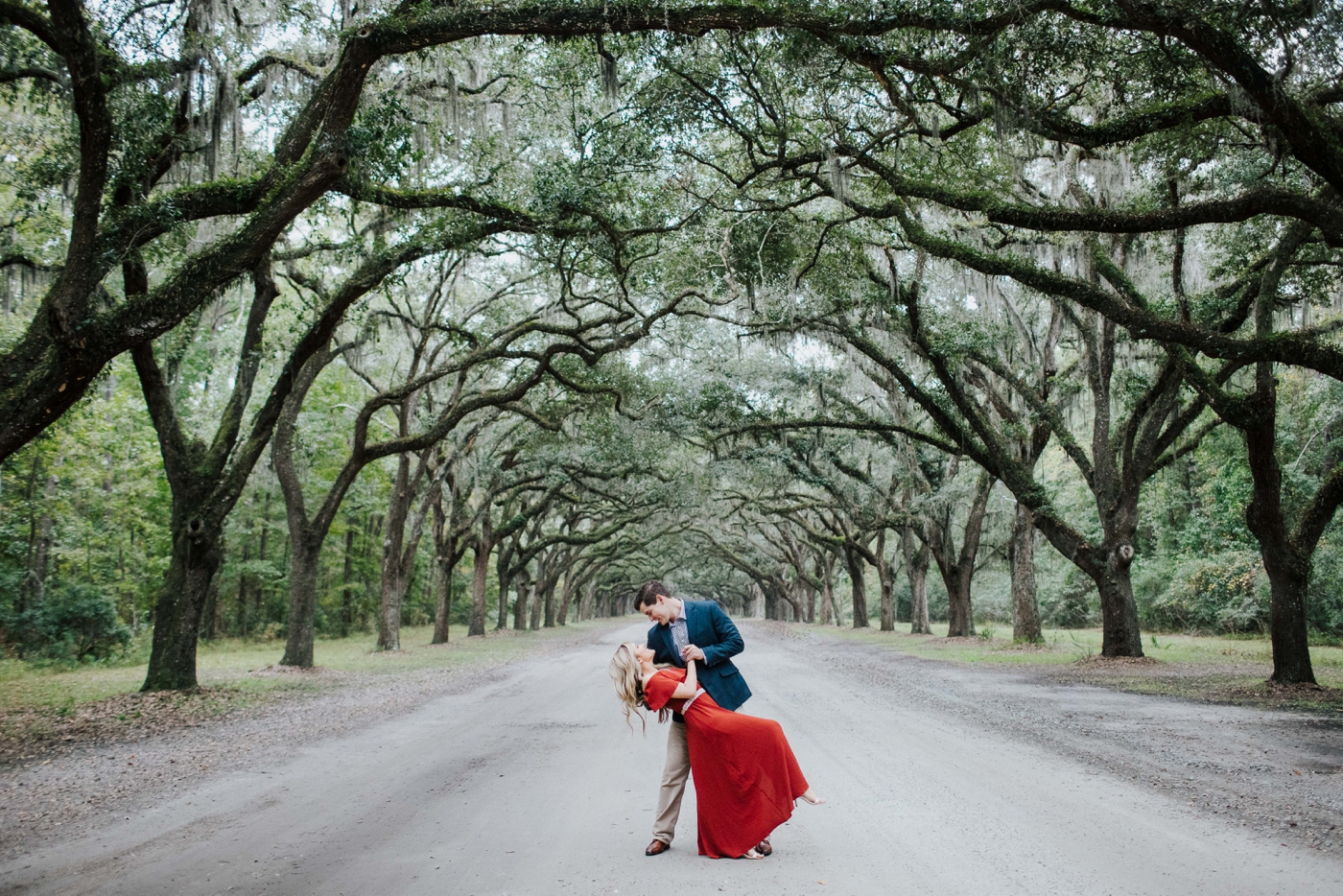 Macy & Matthew’s engagement session at Wormsloe in Savannah | Izzy and Co.