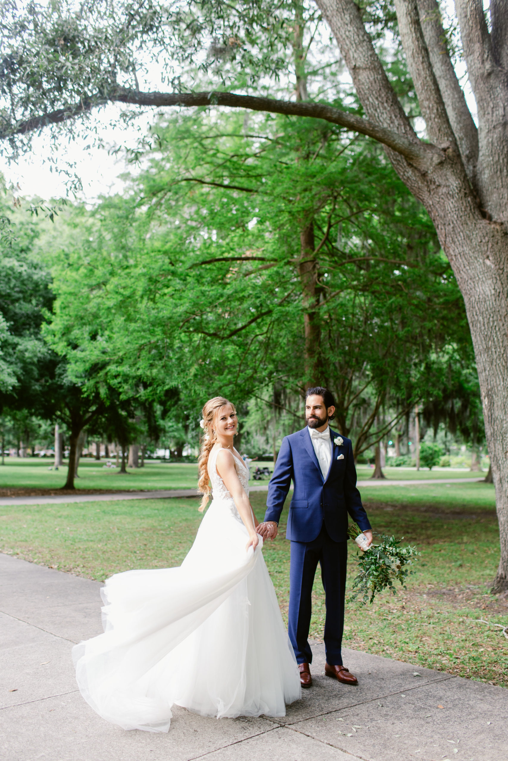 Wedding portraits in Historic Savannah
