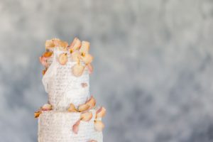 romantic wedding cake for 2022