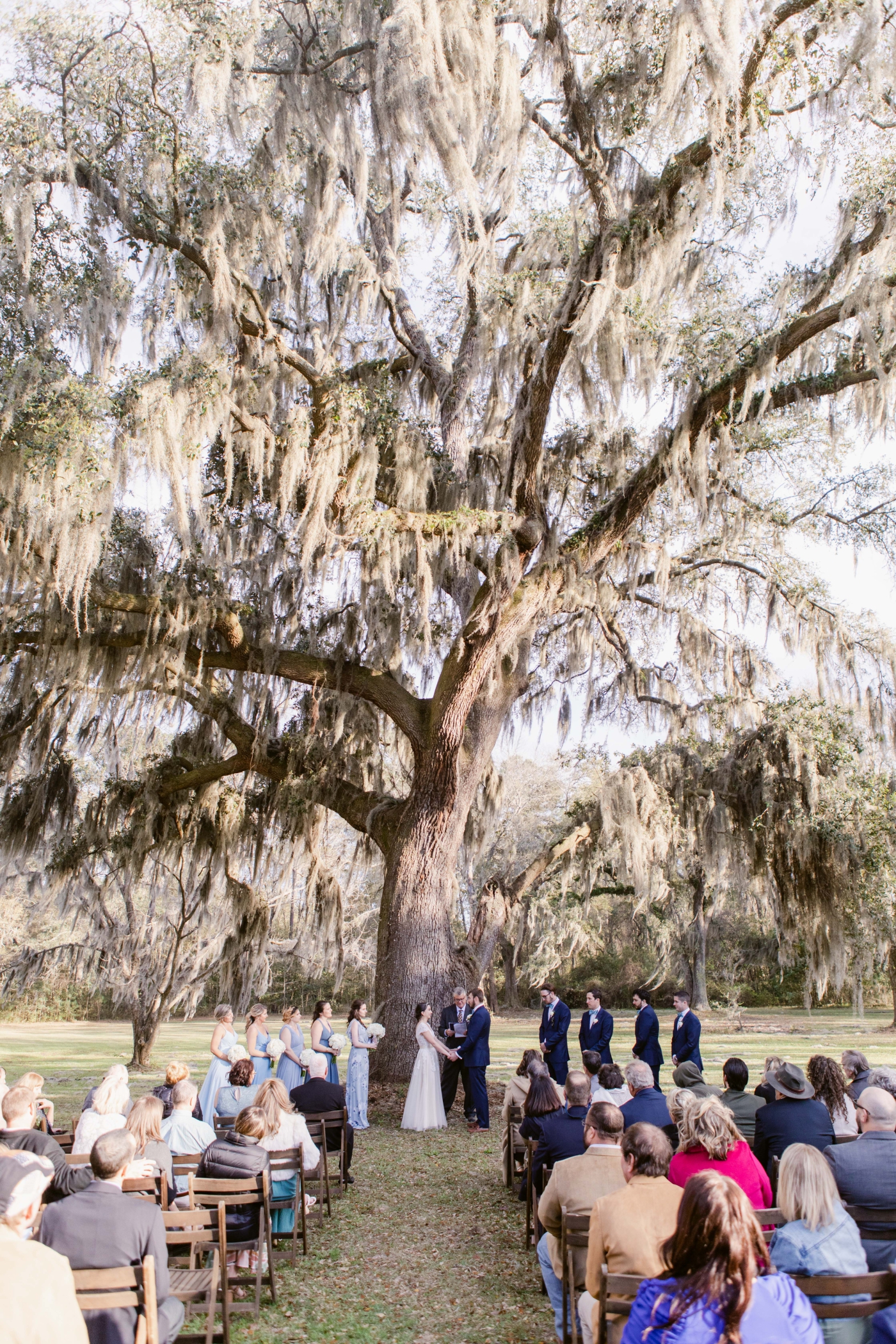 outdoor wedding ceremony in Savannah