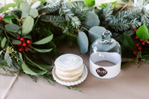 Mini cakes for a Savannah wedding by Vanilla And The Bean